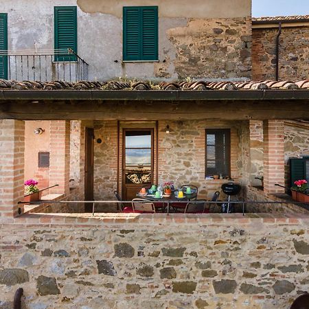 La Terrazza Villa Chianni Exterior photo