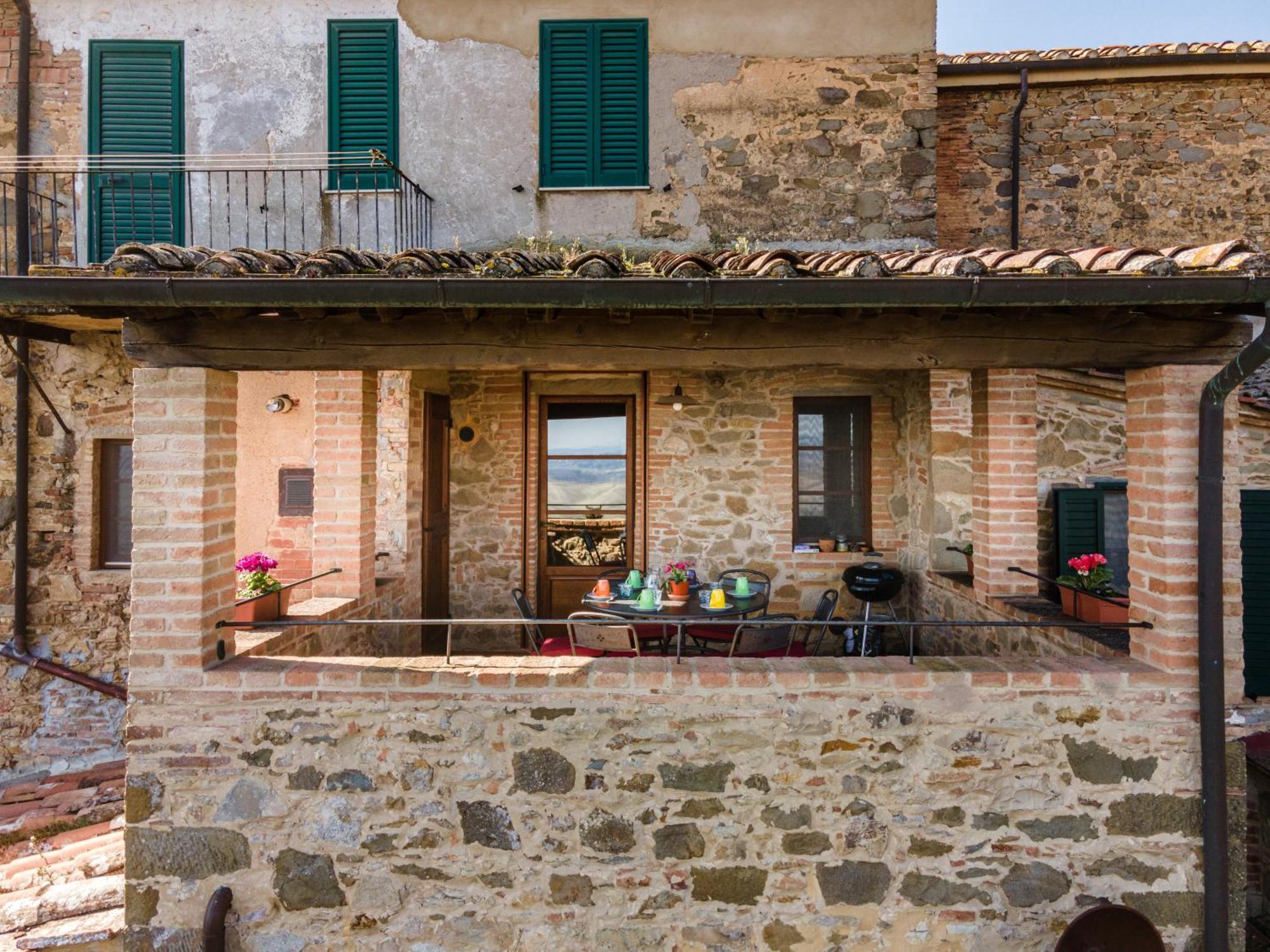 La Terrazza Villa Chianni Exterior photo