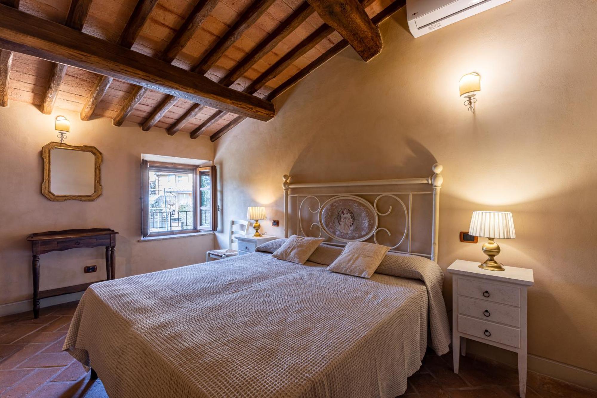La Terrazza Villa Chianni Exterior photo